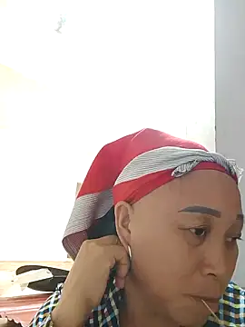 Mamapm20 online show from 10/10/25, 08:24