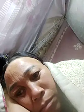 Snapshot of Mamapm20 chatting on 12/04/25, 09:56 Mamapm20 online show from 12/04/25, 09:56