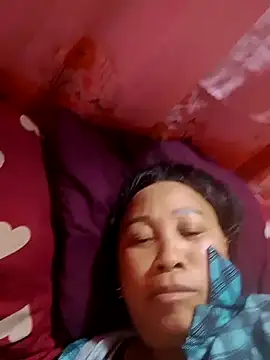 Snapshot of Mamapm20 chatting on 12/13/25, 09:20 Mamapm20 online show from 12/13/25, 09:20