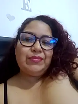 Snapshot of ladytropical1 chatting on 03/14/26, 01:01 ladytropical1 online show from 03/14/26, 01:01