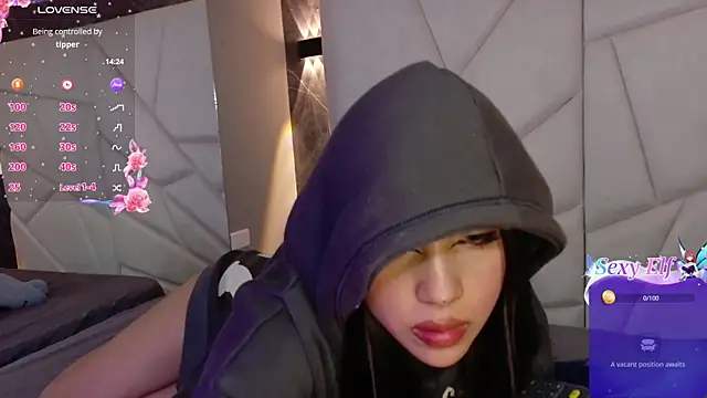 aysel 27 online show from 12/14/25, 02:17