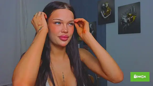 Snapshot of Katrinafoxxx chatting on 10/20/25, 03:23 Katrinafoxxx online show from 10/20/25, 03:23