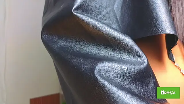 Snapshot of Katrinafoxxx chatting on 10/21/25, 02:18 Katrinafoxxx online show from 10/21/25, 02:18