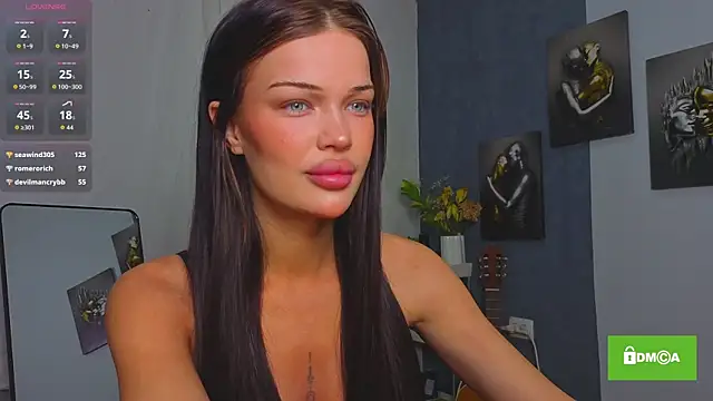 Snapshot of Katrinafoxxx chatting on 10/28/25, 03:47 Katrinafoxxx online show from 10/28/25, 03:47