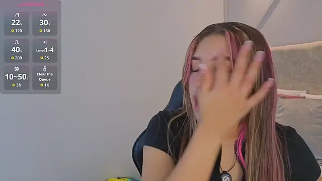 nami sweet  online show from 11/18/25, 11:36