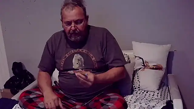 SueNixon online show from 11/13/25, 03:27