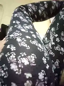 Snapshot of Dalo3a99sixi chatting on 11/16/25, 02:00 Dalo3a99sixi online show from 11/16/25, 02:00