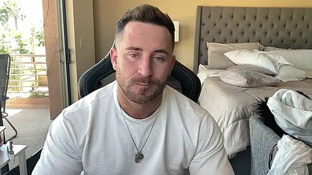 brettmycles28 online show from 09/16/25, 07:59