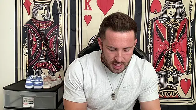 brettmycles28 online show from 11/07/25, 06:08