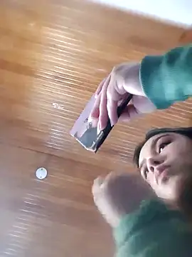 LucyPetit online show from 09/22/25, 12:51