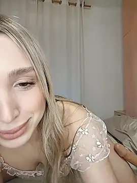 Snapshot of mikateen chatting on 03/16/26, 02:54 mikateen online show from 03/16/26, 02:54