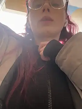 Snapshot of raen001 chatting on 03/23/26, 09:13 raen001 online show from 03/23/26, 09:13