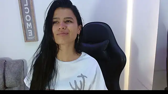 luna starr69 online show from 09/25/25, 06:33