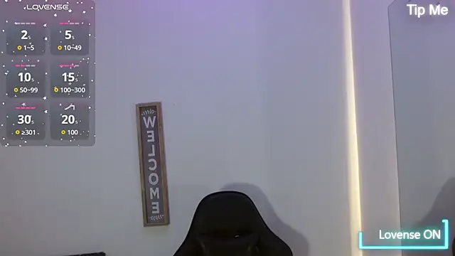 luna starr69 online show from 12/04/25, 01:09