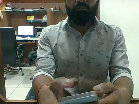 Snapshot of autophile-indian chatting on 03/07/26, 12:24 autophile-indian online show from 03/07/26, 12:24