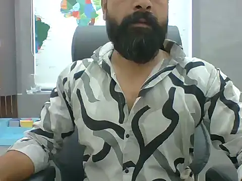 Snapshot of autophile-indian chatting on 04/12/26, 07:24 autophile-indian online show from 04/12/26, 07:24