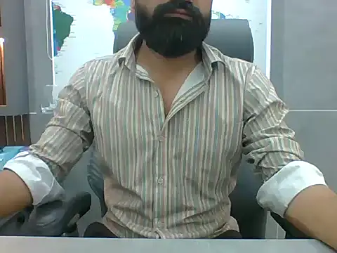Snapshot of autophile-indian chatting on 04/14/26, 05:02 autophile-indian online show from 04/14/26, 05:02