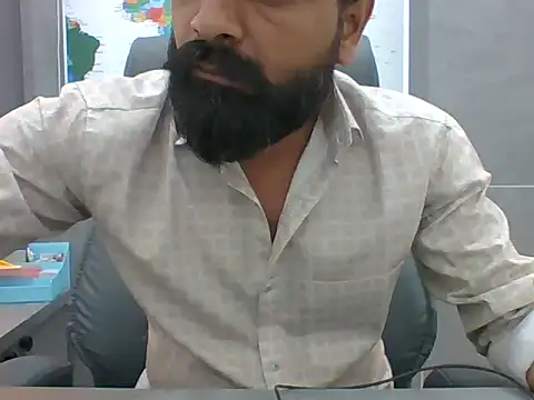 Snapshot of autophile-indian chatting on 04/15/26, 07:37 autophile-indian online show from 04/15/26, 07:37