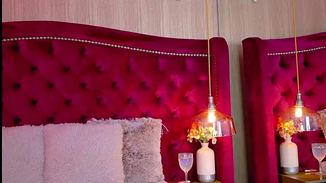 Snapshot of ZaraGold chatting on 02/27/26, 11:05 ZaraGold online show from 02/27/26, 11:05