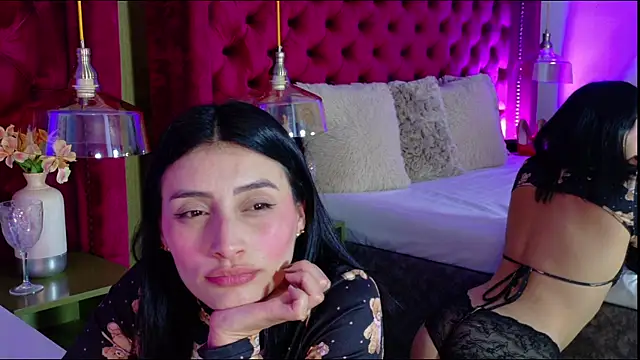 Snapshot of ZaraGold chatting on 04/21/26, 11:07 ZaraGold online show from 04/21/26, 11:07