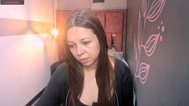 Isa Thompson   online show from 09/12/25, 11:54