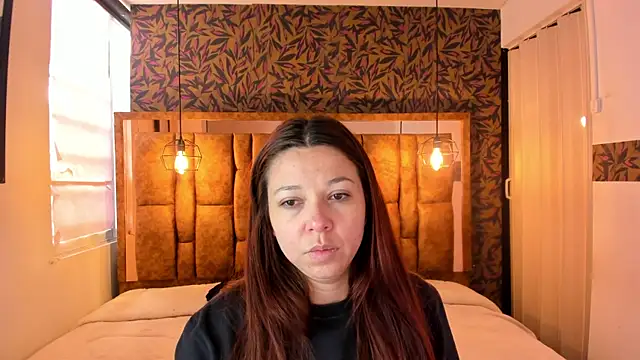 Isa Thompson   online show from 12/01/25, 11:59