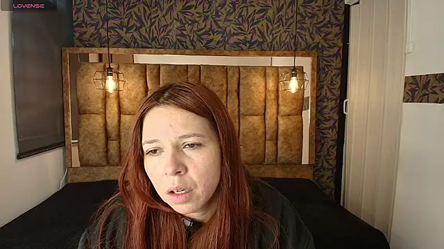 Isa Thompson   online show from 02/25/26, 12:04