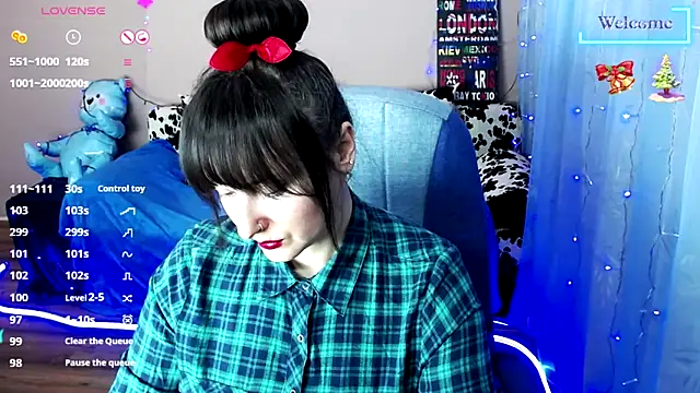 Snapshot of MilaRay chatting on 02/04/25, 01:48 MilaRay online show from 02/04/25, 01:48