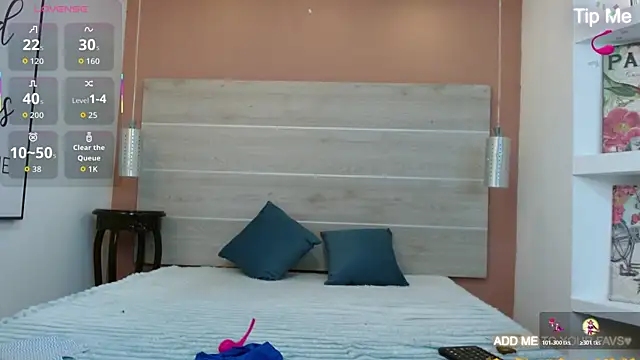 Snapshot of AlexandraCambell chatting on 04/18/26, 06:34 AlexandraCambell online show from 04/18/26, 06:34
