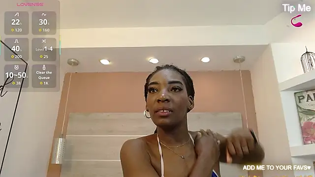 Snapshot of AlexandraCambell chatting on 04/19/26, 08:13 AlexandraCambell online show from 04/19/26, 08:13