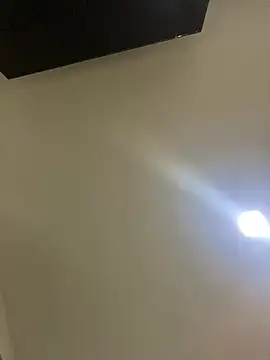 karla-thomsom10 online show from 12/16/25, 10:04