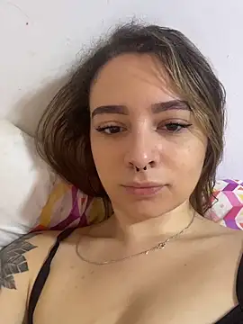 karla-thomsom10 online show from 12/22/25, 04:37