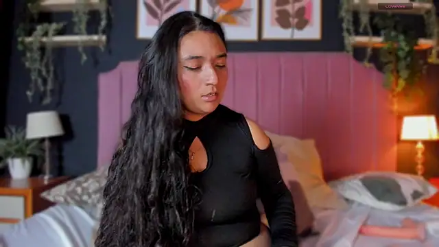 scarlet dh online show from 03/24/26, 11:54