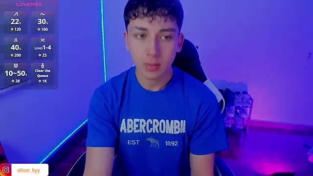 Snapshot of Casper___kyy chatting on 11/12/25, 01:50 Casper kyy online show from 11/12/25, 01:50