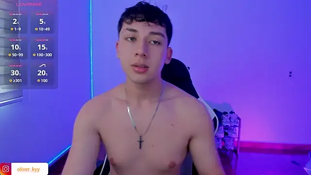 Snapshot of Casper___kyy chatting on 11/12/25, 07:46 Casper kyy online show from 11/12/25, 07:46