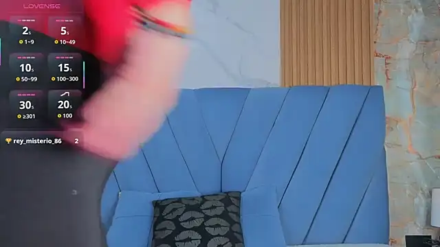 angel  red  online show from 11/24/25, 03:28