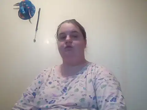 Snapshot of LittleBunny3 chatting on 10/13/25, 10:10 LittleBunny3 online show from 10/13/25, 10:10