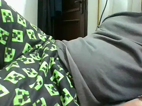 7 INCH MONSTER online show from 12/01/25, 08:19