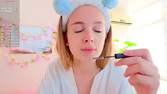 Snapshot of CindyGreen chatting on 09/11/25, 06:46 CindyGreen online show from 09/11/25, 06:46