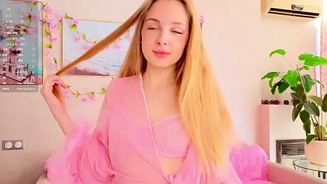 Snapshot of CindyGreen chatting on 09/12/25, 06:35 CindyGreen online show from 09/12/25, 06:35