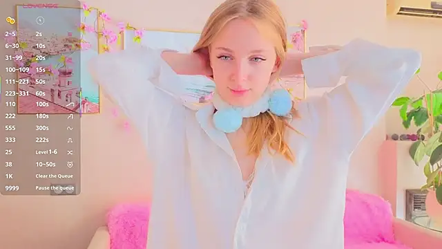 Snapshot of CindyGreen chatting on 09/16/25, 06:36 CindyGreen online show from 09/16/25, 06:36