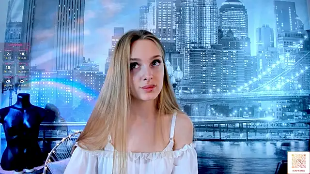 Snapshot of CindyGreen chatting on 11/07/25, 06:46 CindyGreen online show from 11/07/25, 06:46