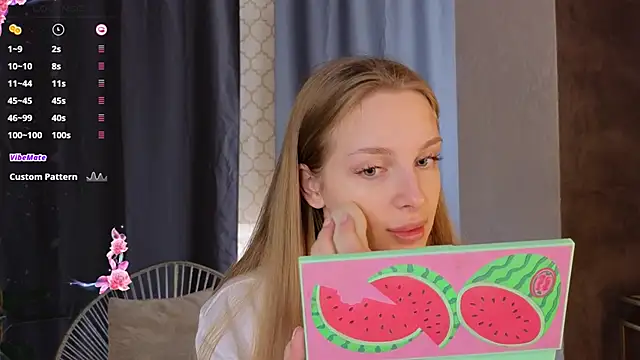 Snapshot of CindyGreen chatting on 11/14/25, 06:23 CindyGreen online show from 11/14/25, 06:23