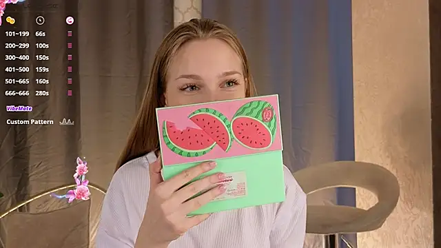 Snapshot of CindyGreen chatting on 11/15/25, 06:33 CindyGreen online show from 11/15/25, 06:33