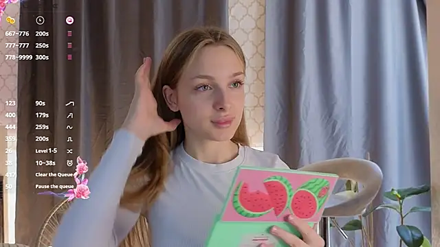 Snapshot of CindyGreen chatting on 11/16/25, 06:19 CindyGreen online show from 11/16/25, 06:19