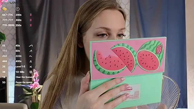 Snapshot of CindyGreen chatting on 11/21/25, 06:45 CindyGreen online show from 11/21/25, 06:45