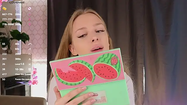 Snapshot of CindyGreen chatting on 11/22/25, 07:07 CindyGreen online show from 11/22/25, 07:07