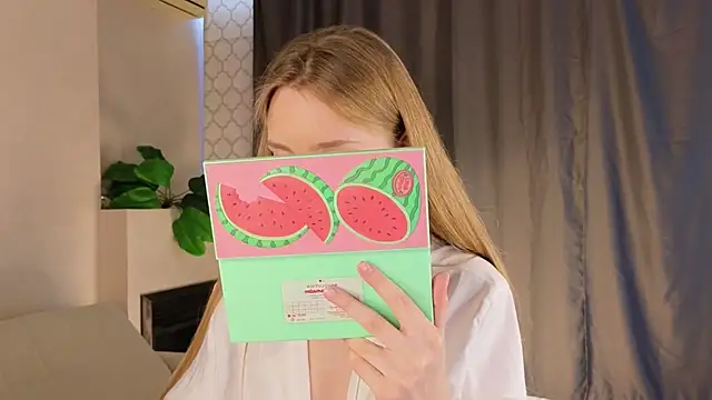 Snapshot of CindyGreen chatting on 11/26/25, 06:36 CindyGreen online show from 11/26/25, 06:36