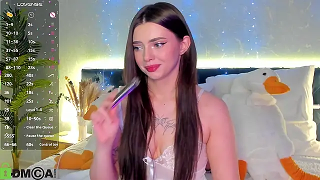 Snapshot of _xna_ chatting on 12/03/25, 12:51 xna online show from 12/03/25, 12:51