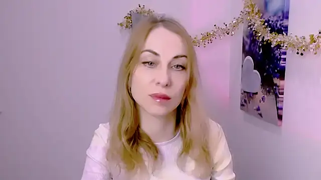 Snapshot of Create_your_own_sun chatting on 12/20/25, 01:40 Create your own sun online show from 12/20/25, 01:40